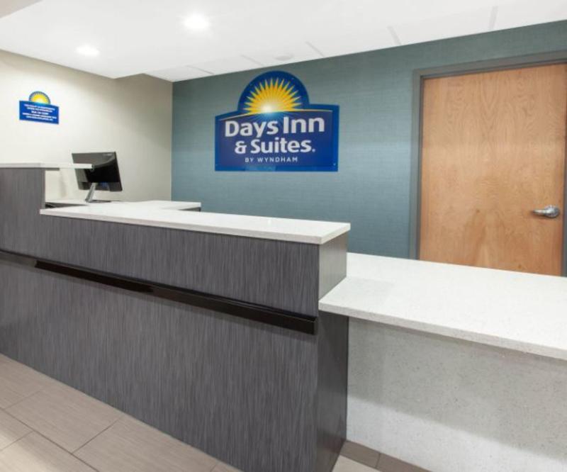Days Inn & Suites By Wyndham Grand Rapids Near Downtown Wyoming Bagian luar foto
