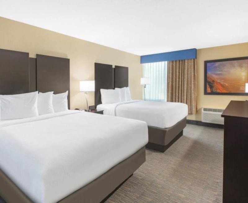 Days Inn & Suites By Wyndham Grand Rapids Near Downtown Wyoming Bagian luar foto